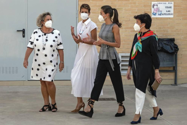 La reina Letizia inaugura el curso escolar en Milagro y San Adrián
