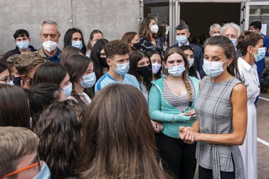 La reina Letizia inaugura el curso escolar en Milagro y San Adrián