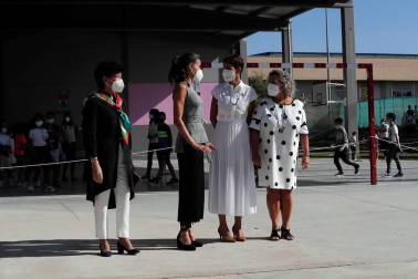 La reina Letizia inaugura el curso escolar en Milagro y San Adrián
