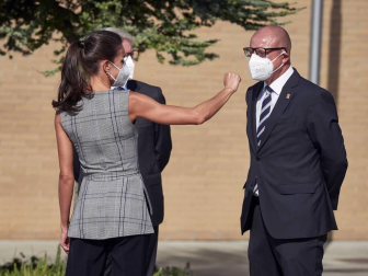 La reina Letizia inaugura el curso escolar en Milagro y San Adrián