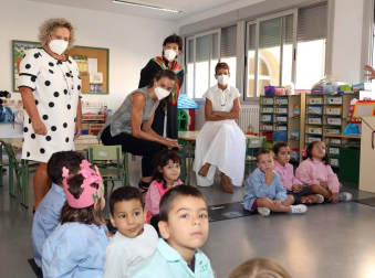 La reina Letizia inaugura el curso escolar en Milagro y San Adrián