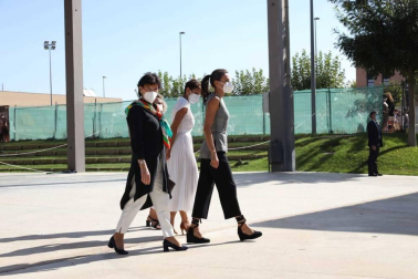 La reina Letizia inaugura el curso escolar en Milagro y San Adrián