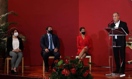 El fotógrafo navarro ha recogido el galardón en una ceremonia celebrada en Olite.