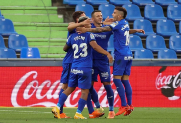 Fotos del partido Getafe-Osasuna en el Coliseum Alfonso Pérez.