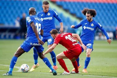 Fotos del partido Getafe-Osasuna en el Coliseum Alfonso Pérez.