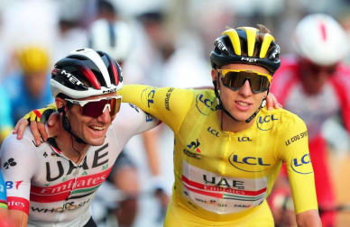 Sam Bennett se ha llevado este domingo en París la 21ª y última etapa del Tour de Francia 2020, en una jornada en la que se entregó el triunfo en la general al joven Tadej Pogacar.