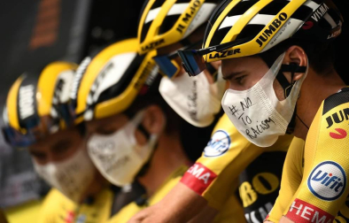 Sam Bennett se ha llevado este domingo en París la 21ª y última etapa del Tour de Francia 2020, en una jornada en la que se entregó el triunfo en la general al joven Tadej Pogacar.