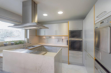 Se vende exclusivo unifamiliar con piscina y jardín para ti y tu familia