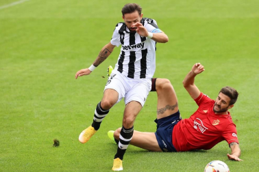 Galería de fotos del primer partido de Osasuna en El Sadar en la temporada 2020-21.