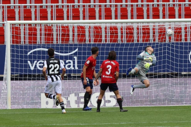Galería de fotos del primer partido de Osasuna en El Sadar en la temporada 2020-21.