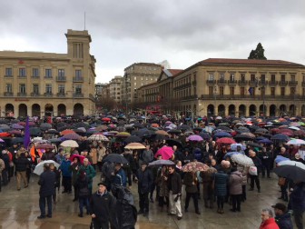 Directo | Jóvenes y mayores salen a la calle en Pamplona por unas pensiones dignas