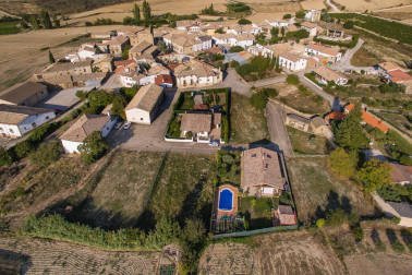 Se vende finca de 1.061 m2 y parcelas de 500