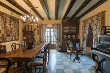 Se vende finca de 1.061 m2 y parcelas de 500