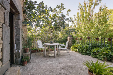 Se vende finca de 1.061 m2 y parcelas de 500