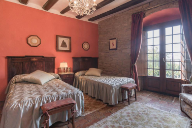 Se vende finca de 1.061 m2 y parcelas de 500