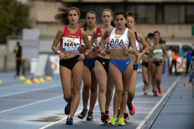 Fotos del Campeonato de España Sub 18 de Atletismo de Federaciones Autonómicas celebrado en el estadio Larrabide de Pamplona.