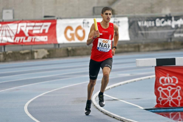 Fotos del Campeonato de España Sub 18 de Atletismo de Federaciones Autonómicas celebrado en el estadio Larrabide de Pamplona.