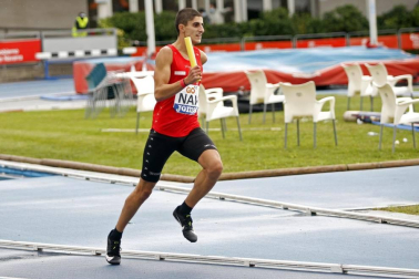Fotos del Campeonato de España Sub 18 de Atletismo de Federaciones Autonómicas celebrado en el estadio Larrabide de Pamplona.