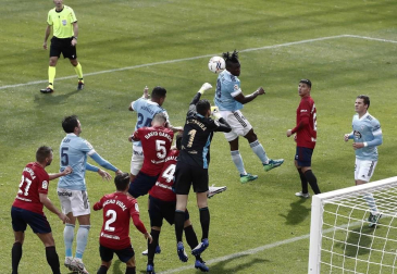 Galería de imágenes del partido disputado este domingo, 4 de octubre, en El Sadar.