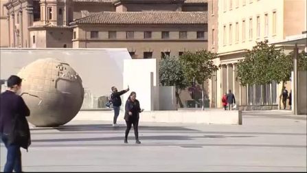 Zaragoza suspende las fiesta del Pilar y vuelve a la fase dos, flexibilizada