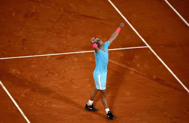 Galería de fotos de la victoria de Rafa Nadal ante Novak Djokovic en Roland Garros. El tenista balear suma su 13º triunfo en París.
