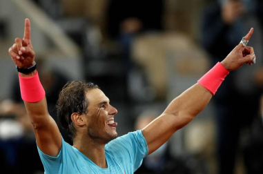 Galería de fotos de la victoria de Rafa Nadal ante Novak Djokovic en Roland Garros. El tenista balear suma su 13º triunfo en París.