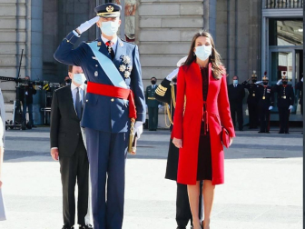 Este año la celebración del 12 de octubre ha quedado reducida a un austero acto militar en el Patio de la Armería del Palacio Real.