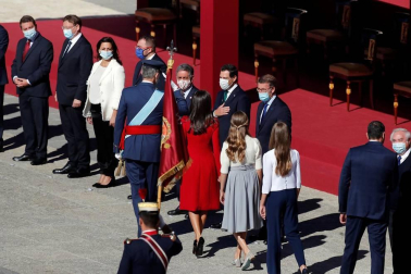 Este año la celebración del 12 de octubre ha quedado reducida a un austero acto militar en el Patio de la Armería del Palacio Real.