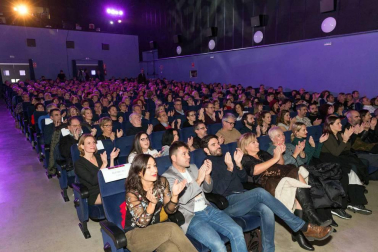 l jurado ha estado compuesto por los periodistas Carles Francino y Carlos Boyero, los intérpretes Silvia Alonso, Luis Tosar y Claudia Vega y los directores de cine Manuel Martín Cuenca y Marina Seresesky