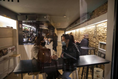 El cierre reduce la afluencia del 'juevintxo'