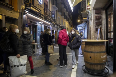 El cierre reduce la afluencia del 'juevintxo'