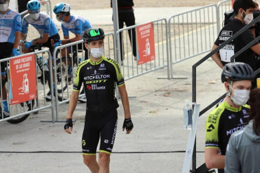 Imágenes de la salida desde Pamplona y del desarrollo de la segunda etapa entre Pamplona y Lekunberri.