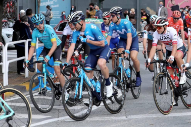 Imágenes de la salida desde Pamplona y del desarrollo de la segunda etapa entre Pamplona y Lekunberri.