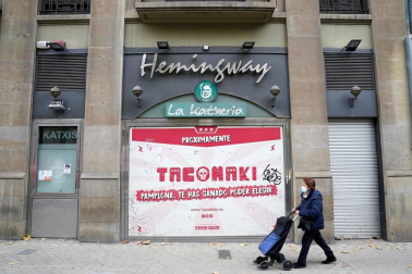 Los navarros viven este jueves la primera jornada de confinamiento perimetral de la Comunidad con cierta normalidad pero con muchas dudas sobre qué pueden hacer o no en esta nueva fase de restricciones, encaminadas a reducir la tasa de contagio de coronavirus.