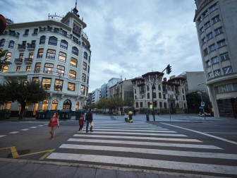 Los navarros viven este jueves la primera jornada de confinamiento perimetral de la Comunidad con cierta normalidad pero con muchas dudas sobre qué pueden hacer o no en esta nueva fase de restricciones, encaminadas a reducir la tasa de contagio de coronavirus.