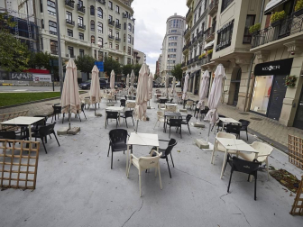 Los navarros viven este jueves la primera jornada de confinamiento perimetral de la Comunidad con cierta normalidad pero con muchas dudas sobre qué pueden hacer o no en esta nueva fase de restricciones, encaminadas a reducir la tasa de contagio de coronavirus.