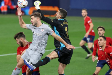 Galería de fotos del partido entre Osasuna y Athletic, que ha terminado con victoria rojilla por 1-0 el día de la celebración del centenario del club.
