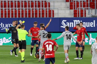 Galería de fotos del partido entre Osasuna y Athletic, que ha terminado con victoria rojilla por 1-0 el día de la celebración del centenario del club.