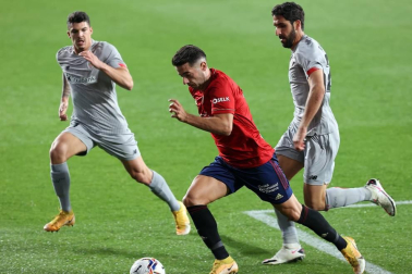 Galería de fotos del partido entre Osasuna y Athletic, que ha terminado con victoria rojilla por 1-0 el día de la celebración del centenario del club.