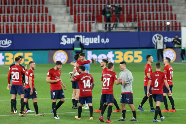 Galería de fotos del partido entre Osasuna y Athletic, que ha terminado con victoria rojilla por 1-0 el día de la celebración del centenario del club.