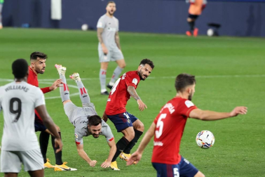 Galería de fotos del partido entre Osasuna y Athletic, que ha terminado con victoria rojilla por 1-0 el día de la celebración del centenario del club.