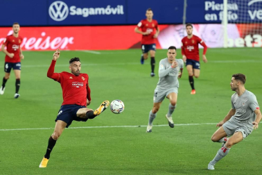 Galería de fotos del partido entre Osasuna y Athletic, que ha terminado con victoria rojilla por 1-0 el día de la celebración del centenario del club.