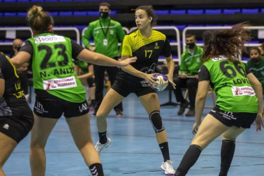Emocionante choque entre los conjuntos de Villava y Barañáin que se saldó con triunfo de las de casa por un ajustado 26-25.