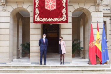 El presidente del Gobierno, Pedro Sánchez, acudió a Pamplona este viernes 13 de noviembre para reunirse con María Chivite y presentar el plan 'España Puede'.