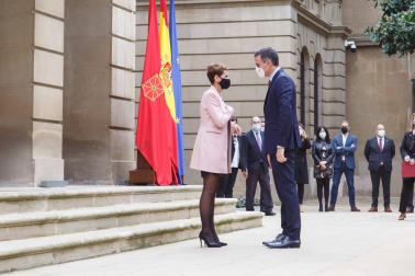 El presidente del Gobierno, Pedro Sánchez, acudió a Pamplona este viernes 13 de noviembre para reunirse con María Chivite y presentar el plan 'España Puede'.