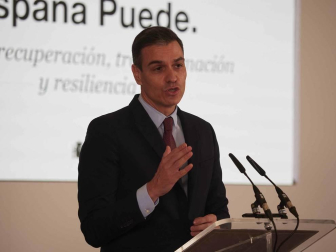 El presidente del Gobierno, Pedro Sánchez, acudió a Pamplona este viernes 13 de noviembre para reunirse con María Chivite y presentar el plan 'España Puede'.
