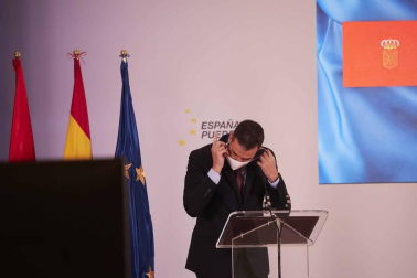 El presidente del Gobierno, Pedro Sánchez, acudió a Pamplona este viernes 13 de noviembre para reunirse con María Chivite y presentar el plan 'España Puede'.