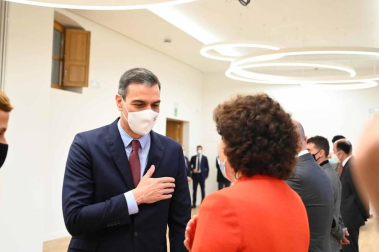 El presidente del Gobierno, Pedro Sánchez, acudió a Pamplona este viernes 13 de noviembre para reunirse con María Chivite y presentar el plan 'España Puede'.