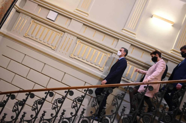El presidente del Gobierno, Pedro Sánchez, acudió a Pamplona este viernes 13 de noviembre para reunirse con María Chivite y presentar el plan 'España Puede'.