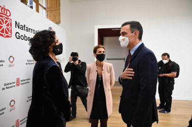 El presidente del Gobierno, Pedro Sánchez, acudió a Pamplona este viernes 13 de noviembre para reunirse con María Chivite y presentar el plan 'España Puede'.